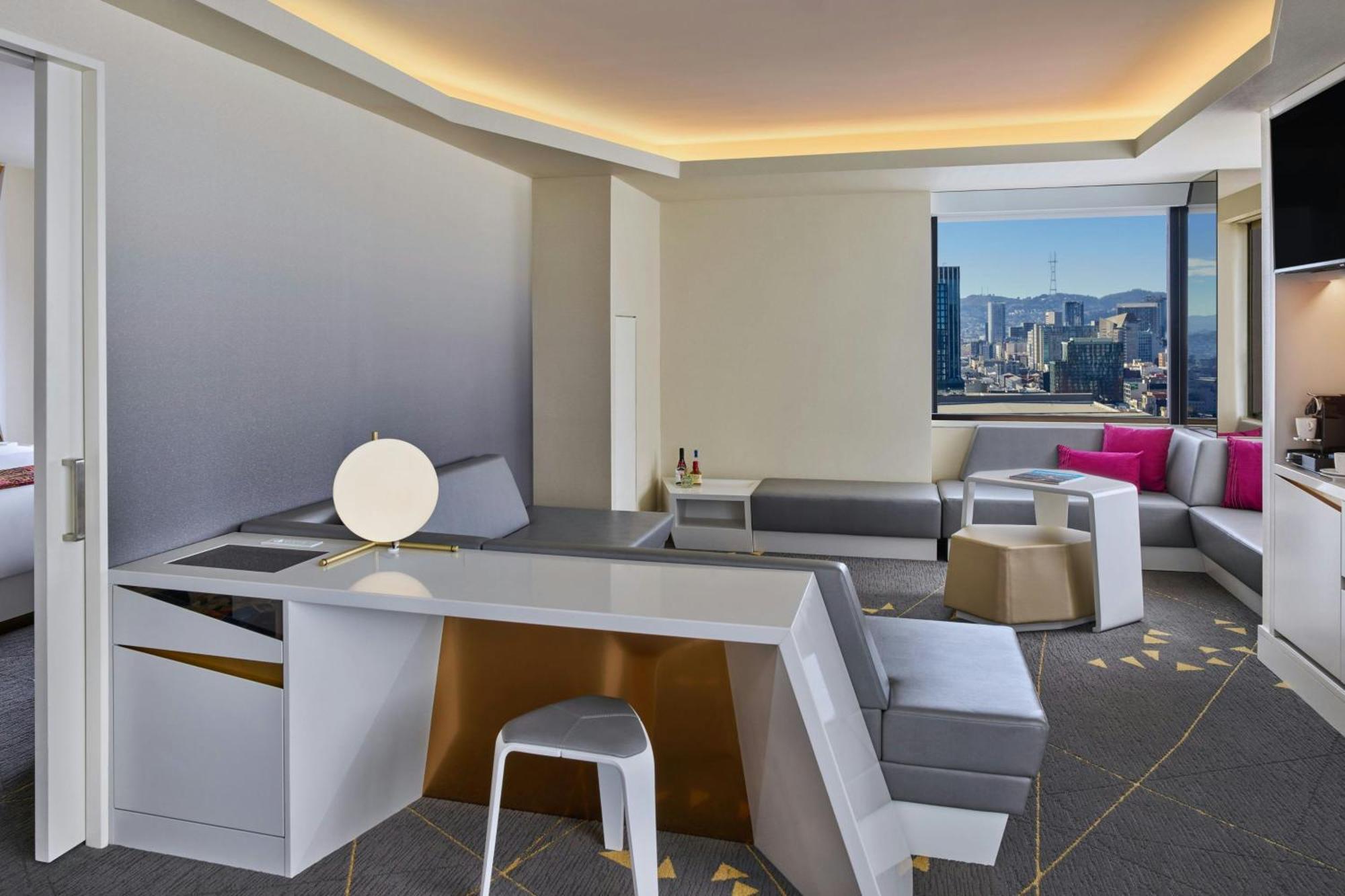 W Hotel São Francisco
